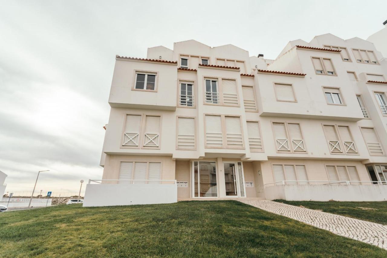 Best Houses 27: Duplex Baleal Beach Retreat Пениш Екстериор снимка